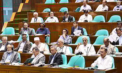 সংসদে মুলতবি অধিবেশনে উপস্থিত রয়েছেন প্রধানমন্ত্রী