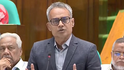 ভারত থেকে রেলের ২০০ ব্রডগেজ কোচ আনা হচ্ছে: সংসদে রেলপথমন্ত্রী