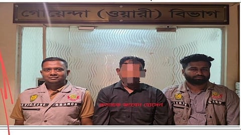 ভুয়া ডিবি পুলিশ পরিচয়ে ১০ লাখ টাকা আত্মসাৎকারী প্রতারক চক্রের মূল হোতা গ্রেফতার
