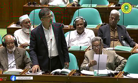 সরকার আইনের শাসন প্রতিষ্ঠায় বদ্ধপরিকর : স্বরাষ্ট্রমন্ত্রী