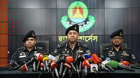 কাস্টমস কর্মকর্তাকে অটোরিকশা থেকে ফেলে হত্যা করে ছিনতাইকারীরা: র‍্যাব