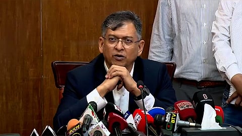 পুলিশের পোশাক নিয়ে কেউ সন্তুষ্ট না, মানানসই হয়নি: স্বরাষ্ট্রমন্ত্রী