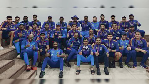 നാ​ട്ടി​ല്‍ ഏ​റ്റ​വും കൂ​ടു​ത​ര്‍ തു​ട​ര്‍ പ​ര​മ്പ​ര നേ​ടു​ന്ന ടീം ​എ​ന്ന റെ​ക്കോ​ഡ് ഇ​ന്ത്യ​ക്ക്