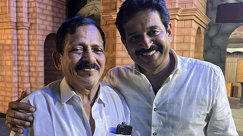 'നന്ദി പഴയിടം സാർ,ഒരു പരാതിപോലുമില്ലാതെ സ്നേഹം കൊണ്ട് അവരുടെ മനസ്സും ഇഷ്ടവിഭവങ്ങളെക്കൊണ്ട് അവരുടെ വയറും നിറച്ചതിന്...' 