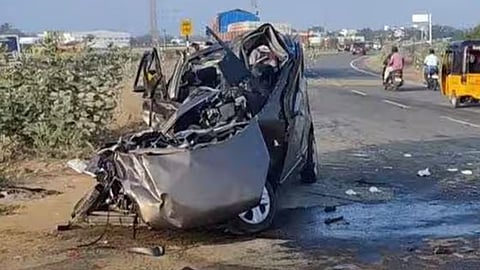 കാറിന്‍റെ ടയർപൊട്ടി ലോറിയുമായി കൂട്ടിയിടിച്ചു;  തമിഴ്നാട്ടിൽ 2 മലയാളികൾക്ക് ദാരുണാന്ത്യം