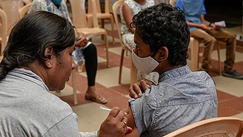 കൊവിഡ് കേസുകൾ വർധിക്കുന്നു: കേരളമടക്കം 6 സംസ്ഥാനങ്ങൾക്ക് കേന്ദ്രത്തിന്‍റെ മുന്നറിയിപ്പ്