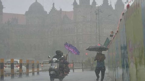 വരും ദിവസങ്ങളിൽ സംസ്ഥാനത്തെ വിവിധ ജില്ലകളിൽ മഴക്ക് സാധ്യത