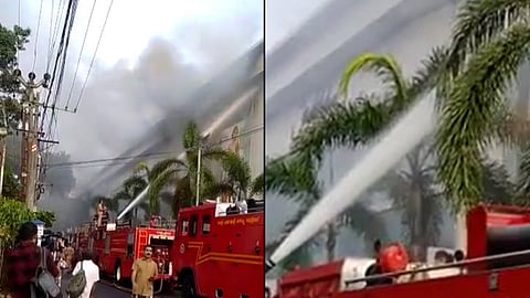 കോഴിക്കോട് നഗരത്തിൽ വൻതീപിടുത്തം: തീയണയ്ക്കാനുള്ള തീവ്രശ്രമം തുടരുന്നു