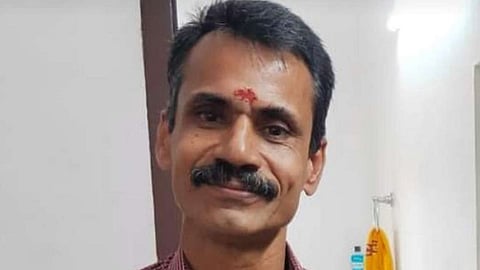 സിജെഎം കോടതി മുറിയിൽ പാർട്ട് ടൈം സ്വീപ്പർ തൂങ്ങിമരിച്ച നിലയിൽ