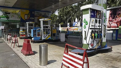 toilet in petrol pumps should be open to public highcourt order
