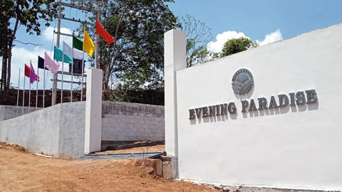 ഒരു സായാഹ്നത്തിന്‍റെ സ്വപ്നം: കുറഞ്ഞ ചെലവിൽ 3-സ്റ്റാർ സൗകര്യങ്ങളോടെ പാലക്കാട്ടൊരു സീനിയർ ലിവിങ് വില്ലേജ്