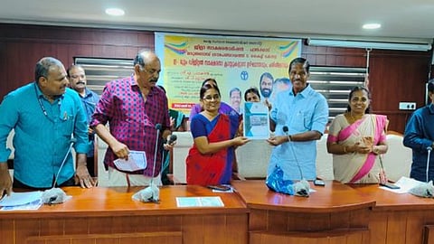 ഇ-മുറ്റം ഡിജിറ്റല്‍ സാക്ഷരത ക്ലാസുകള്‍ നടന്നു