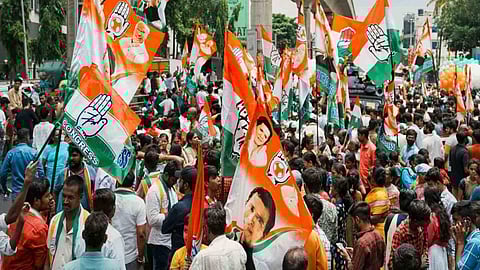 'രാഹുൽ അജയ്യൻ':  എഐസിസി ആസ്ഥാനത്ത് ആഘോഷം