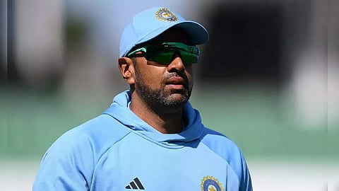 ഡ്ര​സി​ങ് റൂ​മി​ല്‍ സൗ​ഹൃ​ദം ന​ഷ്ട​പ്പെ​ട്ടു, എ​ല്ലാ​വ​രും സ​ഹ​പ്ര​വ​ര്‍ത്ത​കർ: ആ​ര്‍. അ​ശ്വി​ന്‍