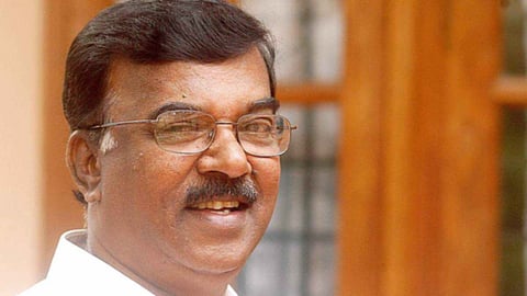 സോളാർ സമരം നിർത്തിയതിനു പിന്നിൽ രഹസ്യ ധാരണ: സി. ദിവാകരൻ