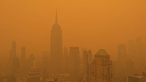 കാനഡയിൽ കാട്ടുതീ; പുക നിറഞ്ഞ് ശ്വാസം മുട്ടി ന്യൂയോർക്ക്