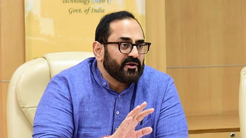 മാ​​ധ്യ​​മ സ്വാ​​ത​​ന്ത്ര്യം: കേ​​ര​​ള​​ത്തി​​ൽ ഇ​​ര​​ട്ട​​ത്താ​​പ്പ് 