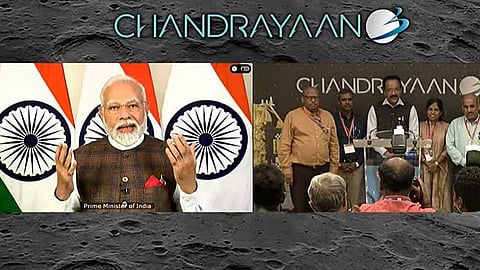 പ്രധാനമന്ത്രി വീഡിയോ  കോൺഫറന്‍സിംഗ് വഴി ലാന്‍ഡിങ് വീക്ഷിച്ച ശേഷം സംസാരിക്കുന്നു