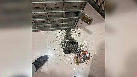 woman had kept ₹ 18 lakh in cash in her bank locker