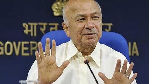 Former maha cm Sushil Kumar Shinde announced his retirement