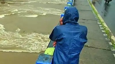 പ്രളയകാലത്തെ ചാലക്കുടിപ്പുഴ, പ്രതീകാത്മക ചിത്രം.