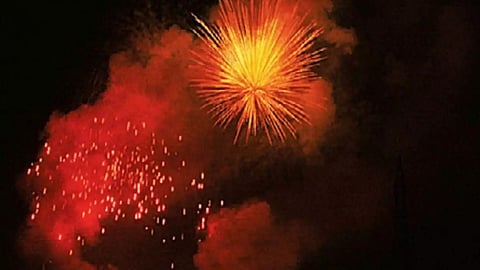 മരട് വെടിക്കെട്ട്‌: അറിയേണ്ട ചില വസ്തുതകൾ 