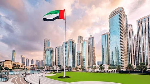 UAE; Experts predict that the economy will grow by 4.8 percent next year