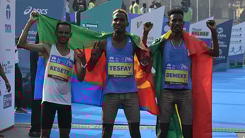 ആഗോളതലത്തിലുള്ള അത്ലറ്റുകളെ പങ്കെടുപ്പിച്ച് എല്ലാ വർഷവും മൂന്നാമത്തെ ഞായറാഴ്ചയാണ് മുംബൈ മാരത്തൺ സംഘടിപ്പിക്കുന്നത്