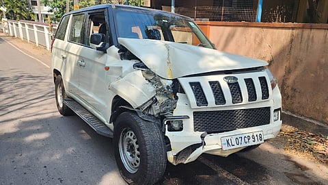 school bus accident kalamassery