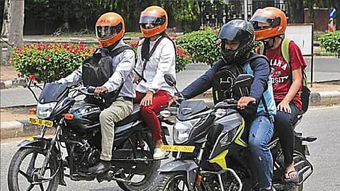 
Government gives permission for electric bike taxis