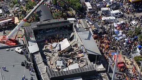 roof collapses at a Dominican Republic nightclub killing at least 98 people