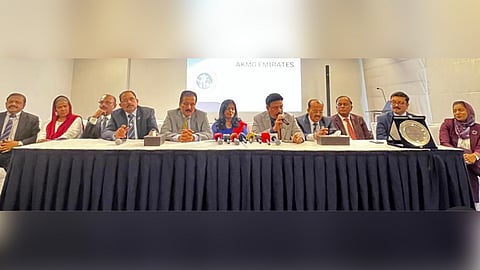 Dr Azad Mooppan AKMG life time achievement award