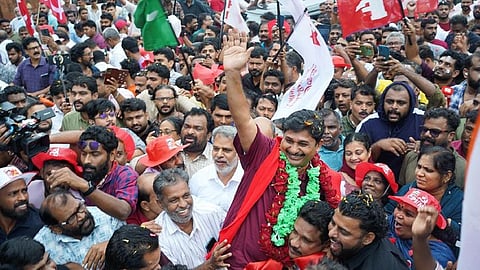 nilambur by election cpm candidate m. swaraj welcomed by party members