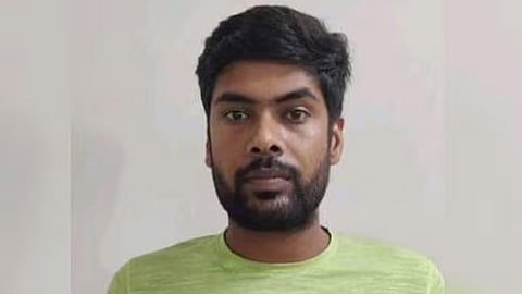 pakistan spy arrested from navy headquarters delhi