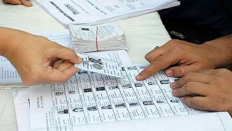 Aadhaar card not proof of citizenship Supreme Court agreed to EC argument