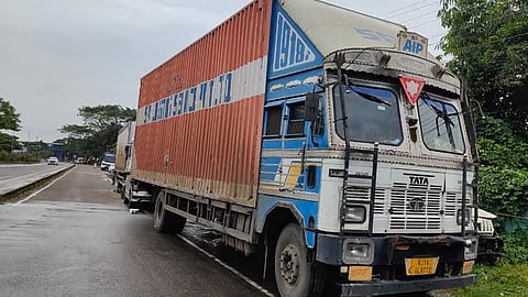 kochi container lorry seized