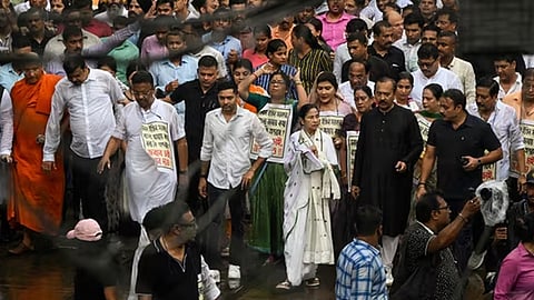 kolkata sees massive protest led by mamata banerjee over harassment of bengali speaking people