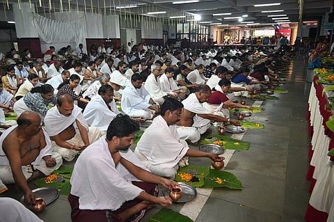 Karkidaka Vavubali: Devotees throng Gurudevagiri