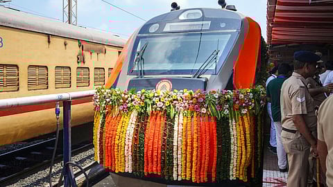 ernakulam-banglore vande bharat ticket high demand