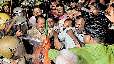 thrissur bjp cpm clash Case against 70 people