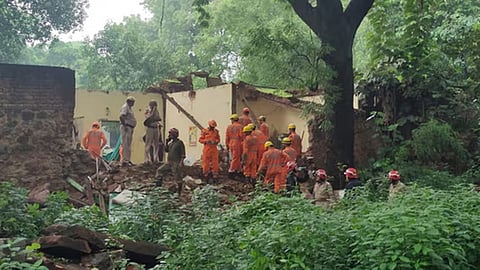roof in Humayuns tomb complex collapses in Delhi