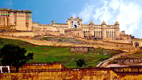 Massive portion of wall collapses at Jaipur’s Amer Fort amid heavy rain