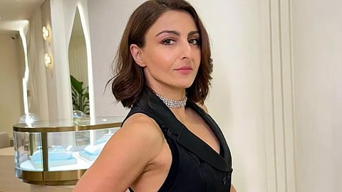 soha ali khan flashed italy podcast 