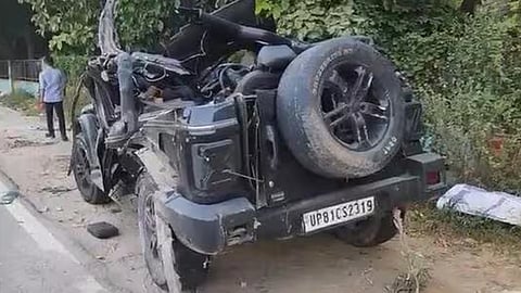 Five killed and one critical as Thar rams wall on Delhi Jaipur Expressway