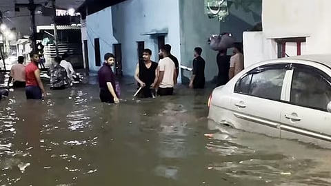 Heavy rain Hyderabad Musi River floods 1,000 people evacuated