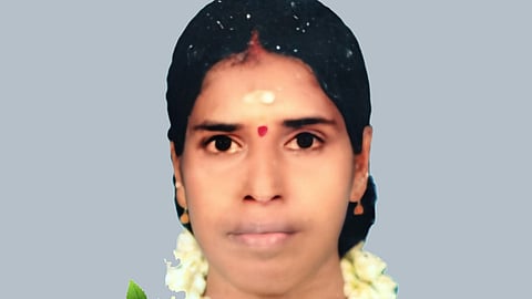 Woman dies in vehicle Accident