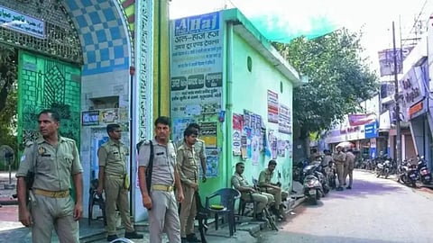 internet shutdown imposed in bareilly amidst communal tension