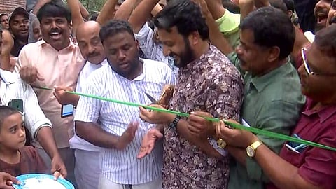 rahul mamkootathil dyfi protest palakkad clash
