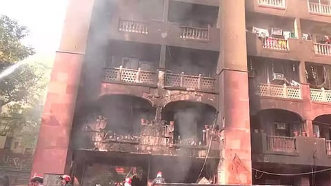 fire breaks out at delhi where mp live updates