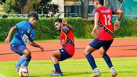 സംസ്ഥാന സീനിയർ ഫുട്ബോൾ: ചാംപ്യൻമാരെ മുട്ടുകുത്തിച്ച് തൃശൂർ ഫൈനലിൽ